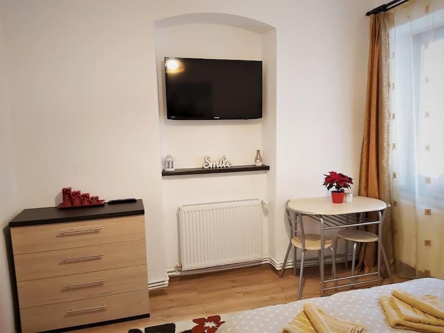 TV and multimedia, Bedroom