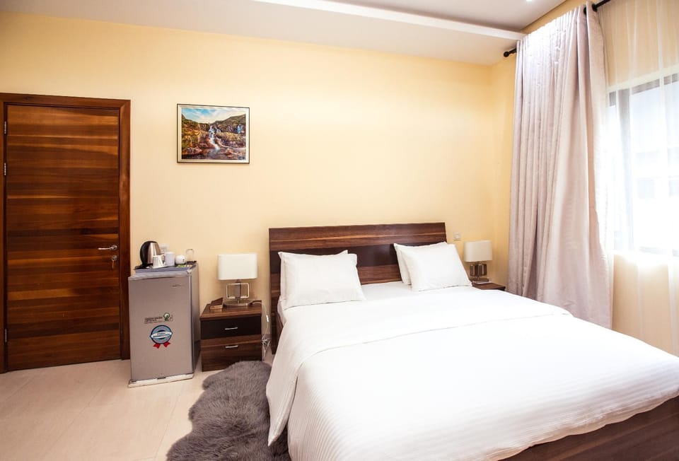 Rushmore - Premier 1 Room Bed and Breakfast in Lagos, Nigeria