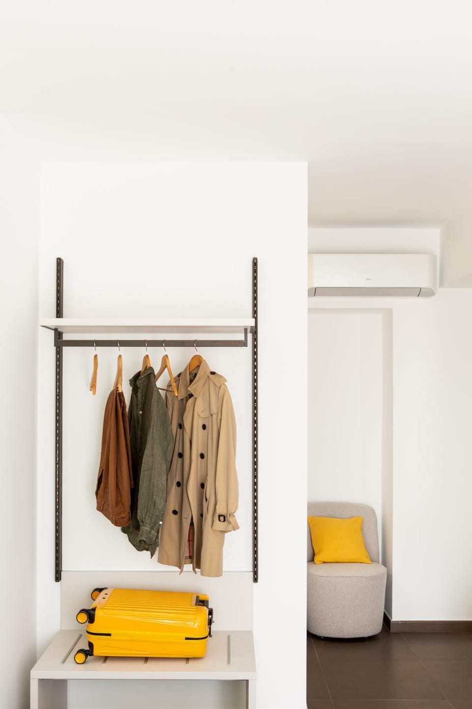 wardrobe, air conditioner