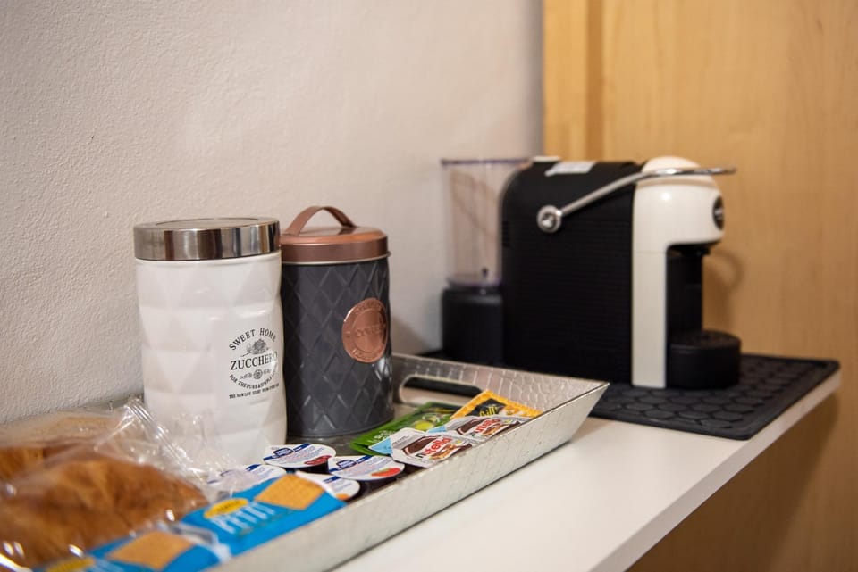 Coffee/tea facilities, Kitchen or kitchenette