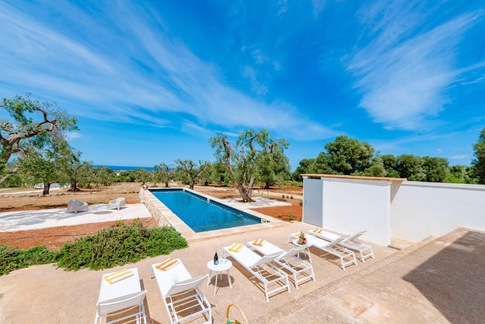 Mediterranean Villa Fòra with Sea View Pool Villa in Province of Taranto