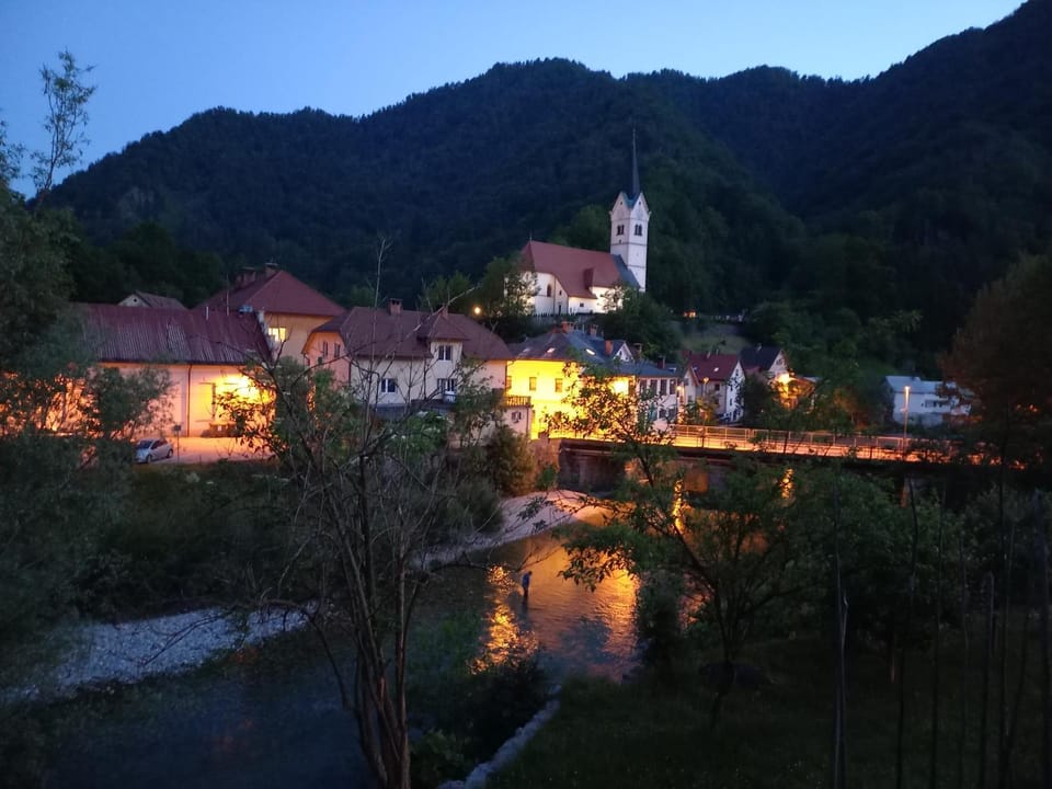 Riverside Villa Avo - Apartment Martin Apartment in Slovenia