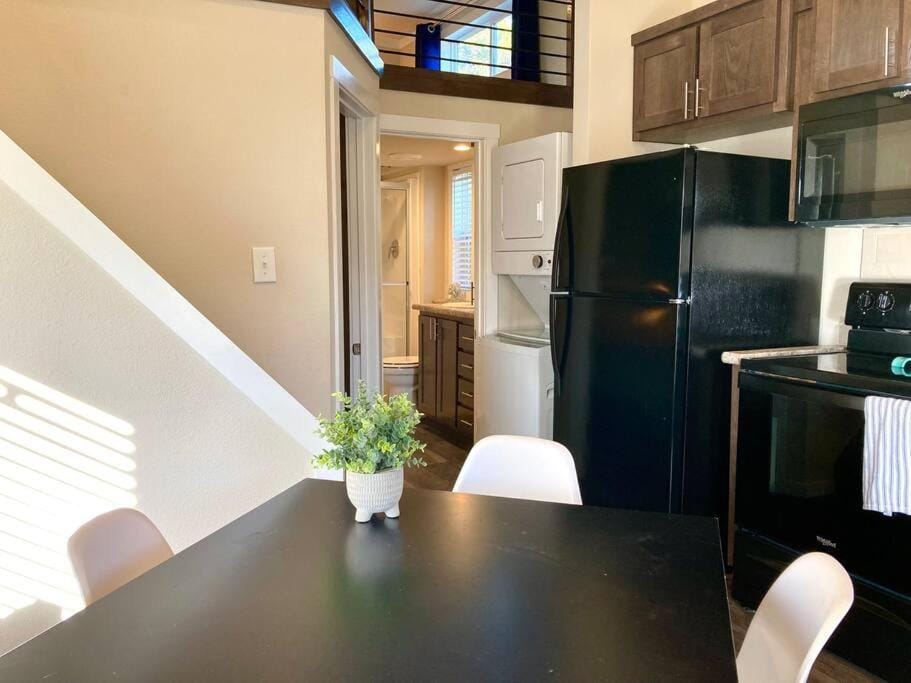 Cozy Tiny Home in the Hills House in Canyon Lake