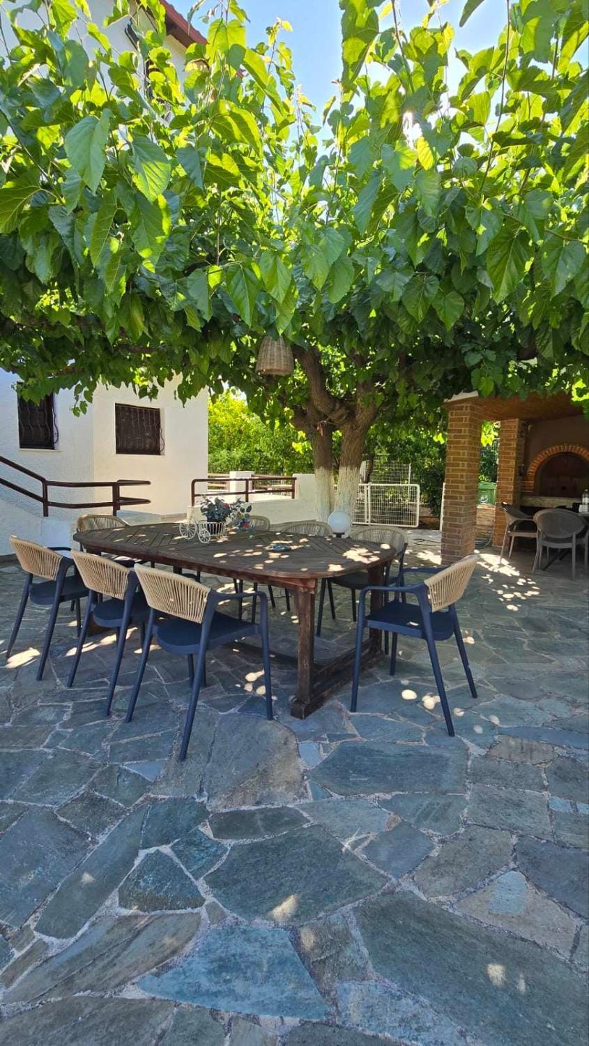 Villa ChrysPa Attica Villa in Decentralized Administration of Attica