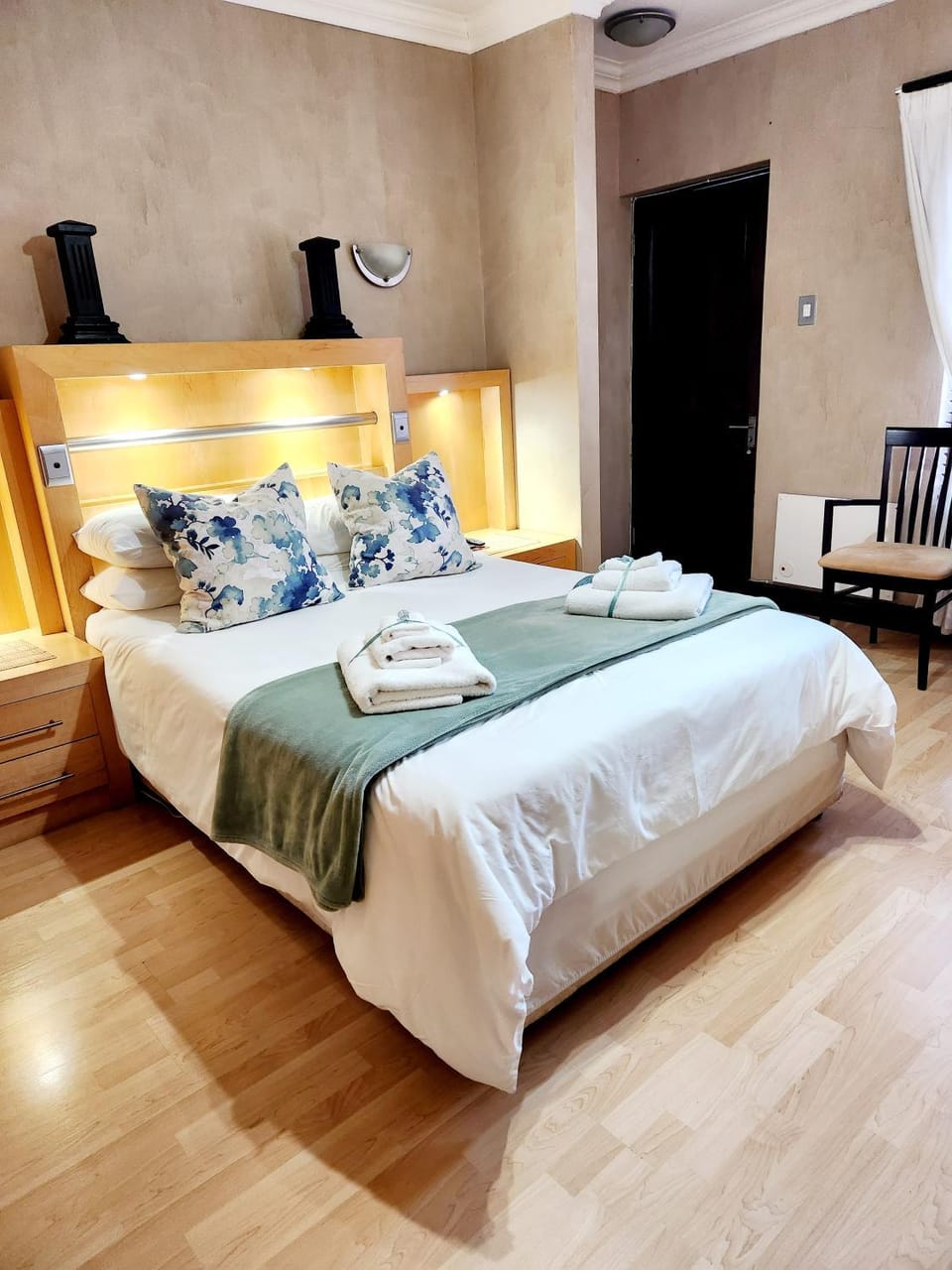 The Wooden Leg Guesthouse Bed and Breakfast in Western Cape