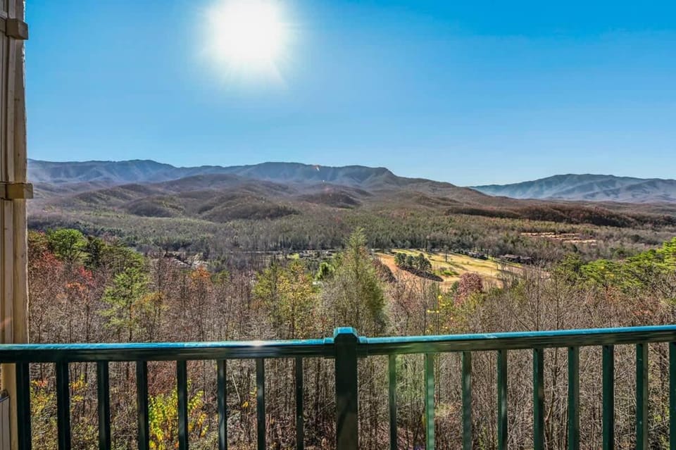 Nearby landmark, Spring, Day, Natural landscape, Mountain view