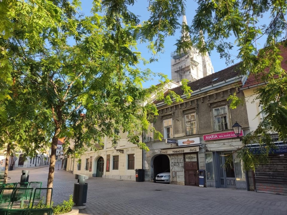 Property building, Street view