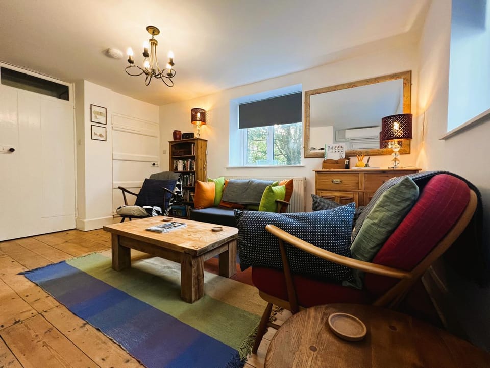 Communal lounge/ TV room, Living room