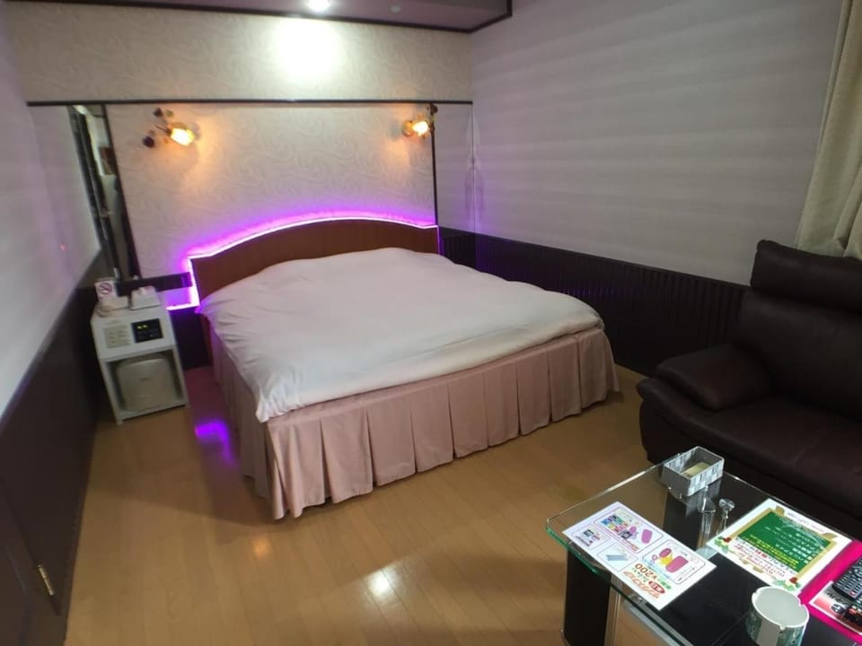 Hotel La Rouge - Vacation STAY 89068v Hotel in Japan