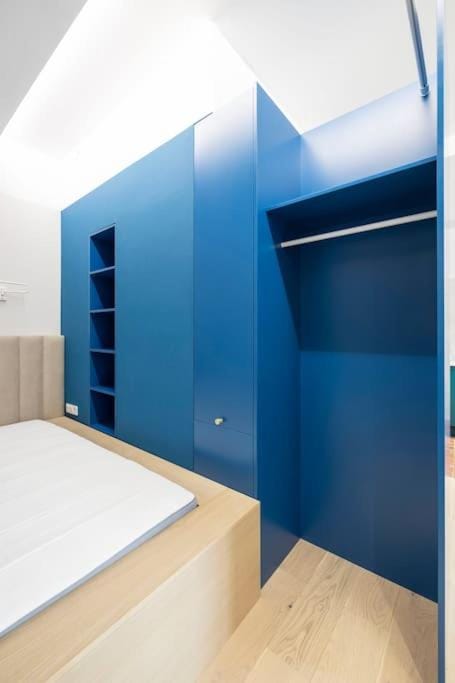 Bed, Bedroom, wardrobe