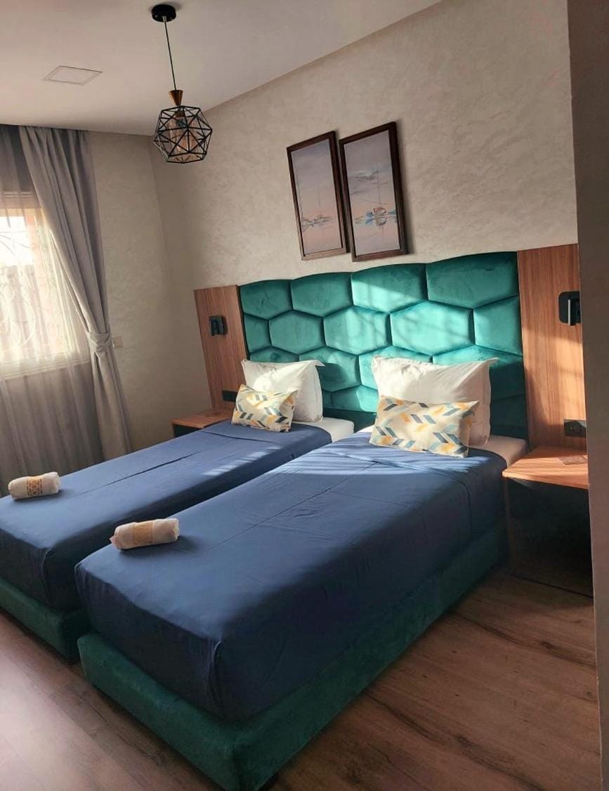 Appartement pour Familles en Résidence-Piscine et WiFi Fibre Optique Apartment in Marrakesh