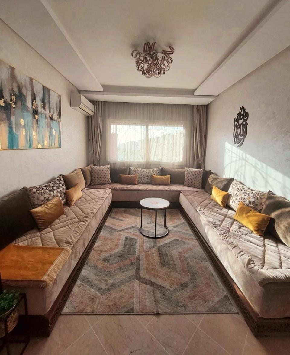 Appartement pour Familles en Résidence-Piscine et WiFi Fibre Optique Apartment in Marrakesh