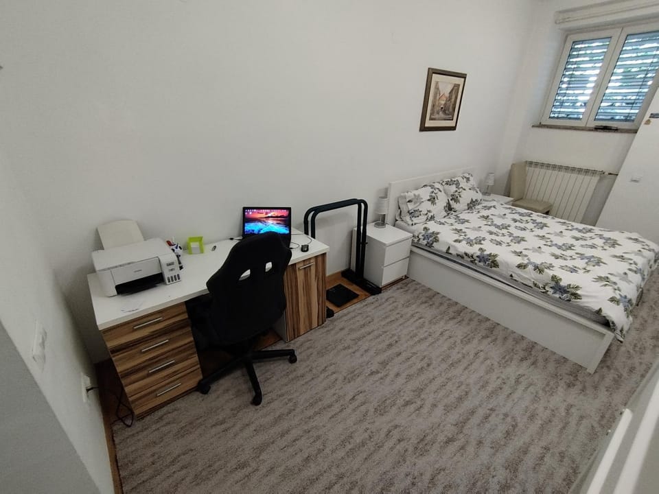 Bird's eye view, Bedroom