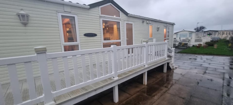 Luxury lodge lyons robin hood House in Rhyl