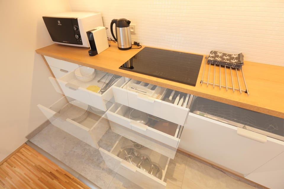 Coffee/tea facilities, Kitchen or kitchenette, minibar