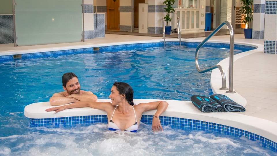Hot Tub, Spa and wellness centre/facilities