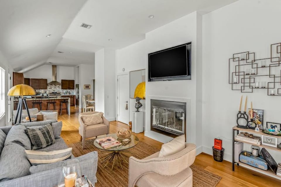 Modern on 9th House in Greenport