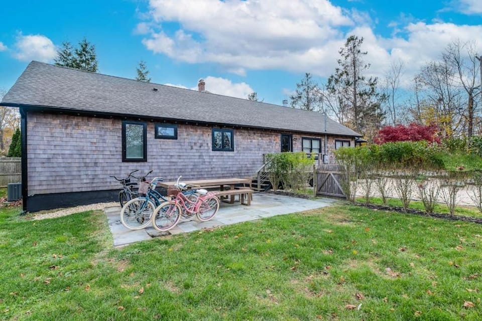 Modern on 9th House in Greenport