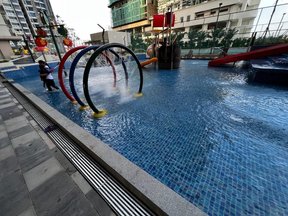 Aqua park, Swimming pool