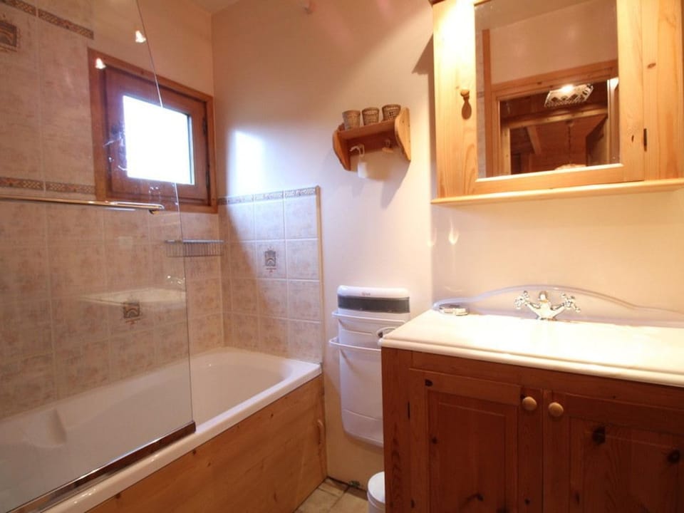 Chalet cosy 3 chambres pour 6 personnes à Arâches-la-Frasse, proche centre village et pistes. - FR-1-572-129 Chalet in Arâches-la-Frasse