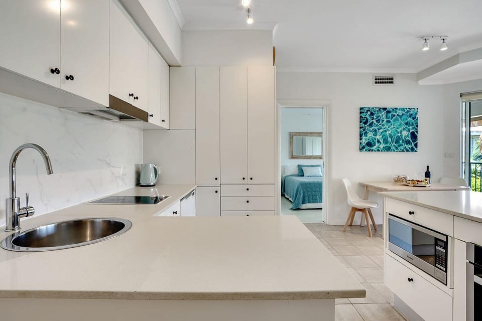 Kitchen or kitchenette, dishwasher, minibar, pet friendly, stove