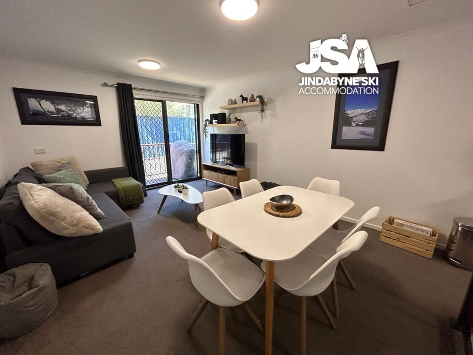 Patio, BBQ facilities, TV and multimedia, Balcony/Terrace, Living room, Seating area, Dining area