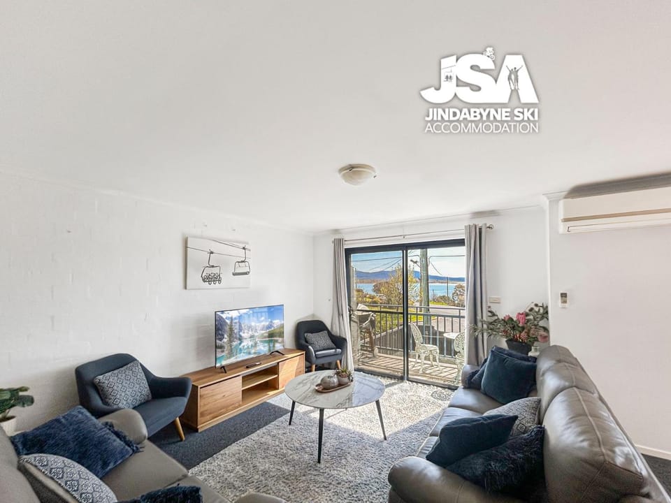 TV and multimedia, View (from property/room), Balcony/Terrace, Living room, Seating area, air conditioner, air conditioner