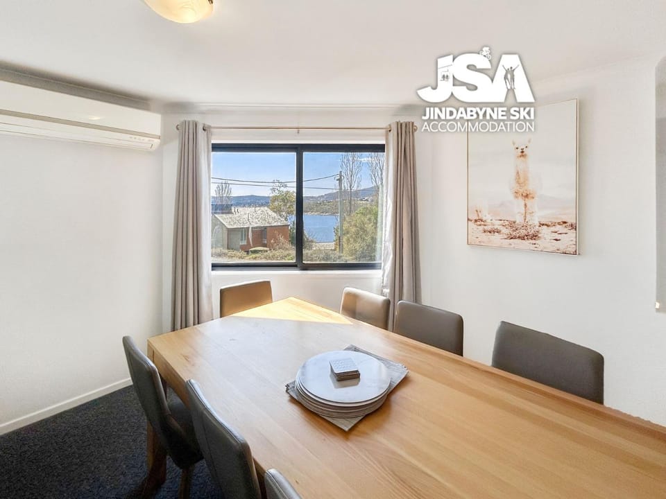 Dining area, Lake view, Lake view