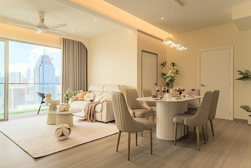 NaiBnB in Regalia Residence Apartment in Federal Territory of Kuala Lumpur