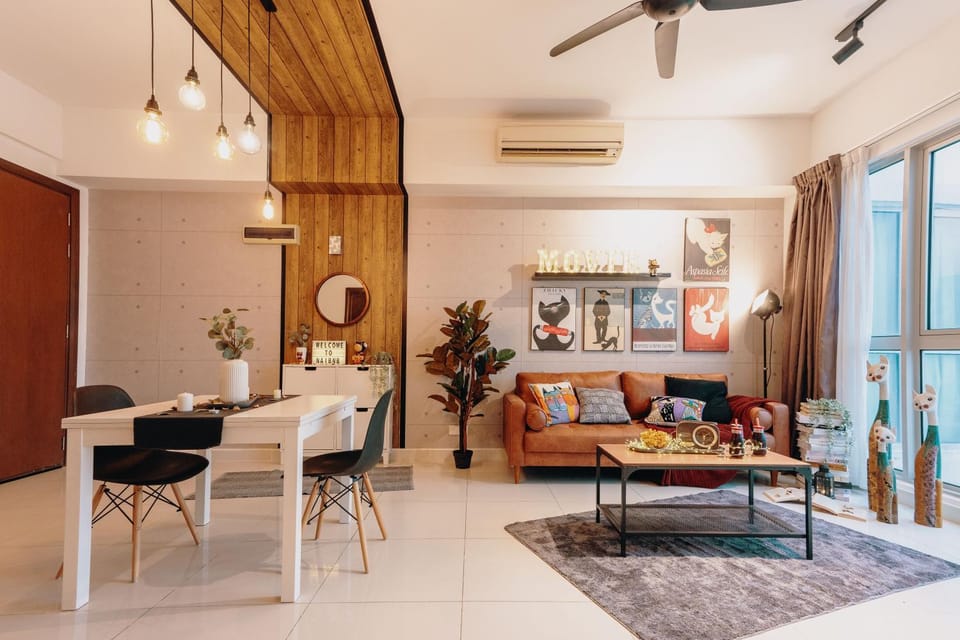 Living room, Seating area, Dining area