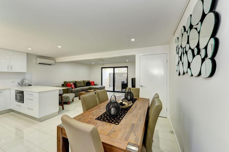 Unit 3 Everdell Street Apartment in Bargara