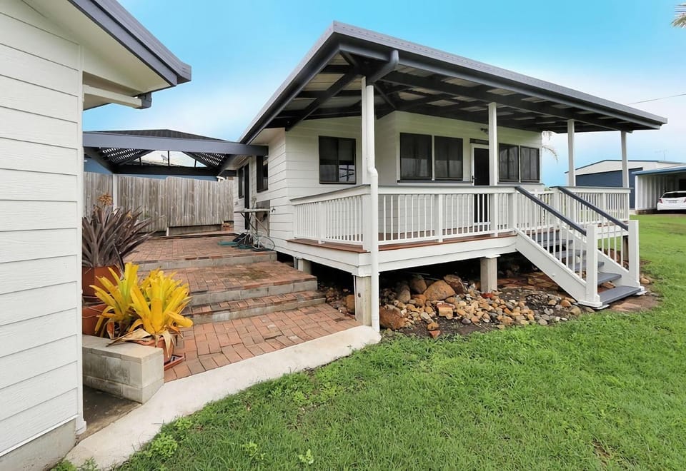 3 Park Street House in Elliott Heads