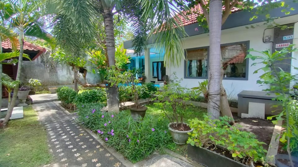 Inner courtyard view
