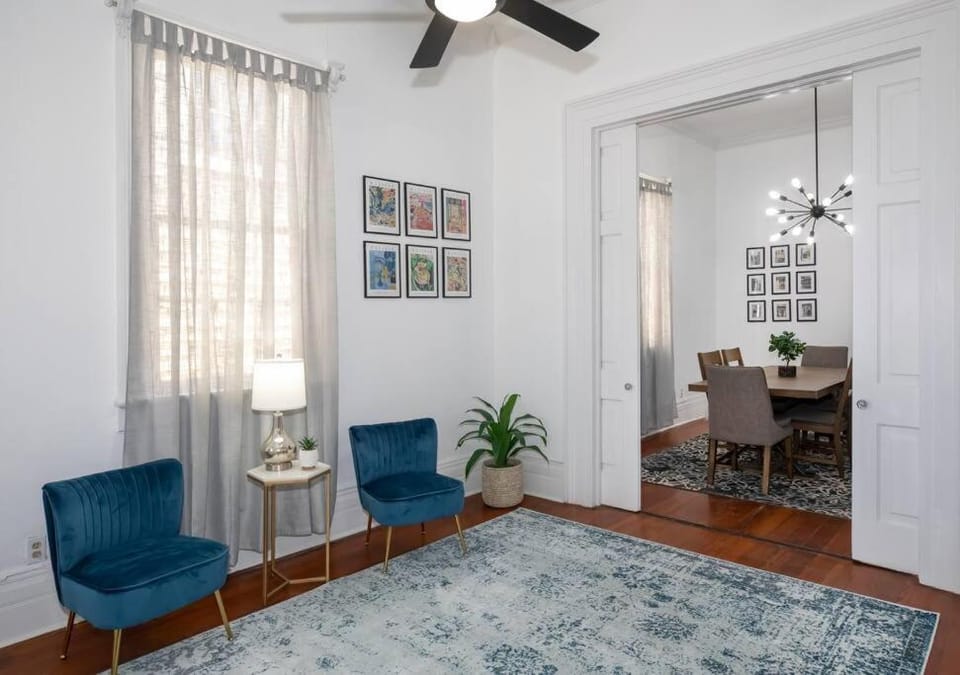 Living room, Seating area, fireplace