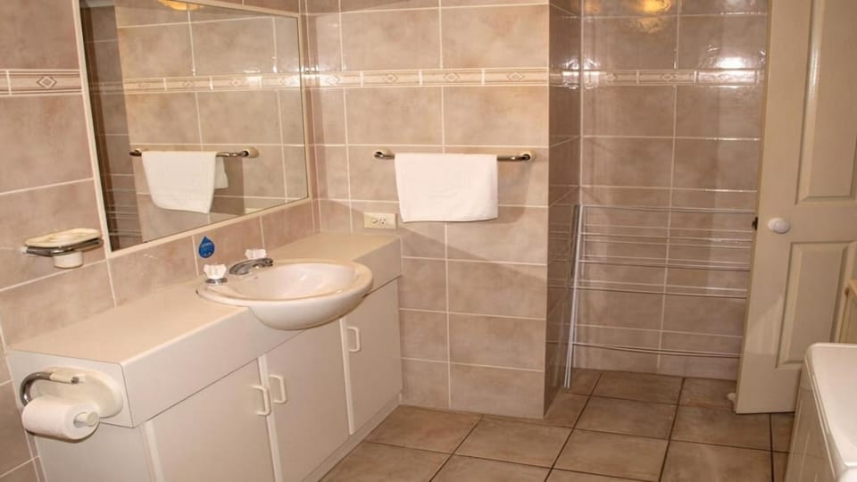 Burleigh Terraces - Hosted by Burleigh Letting Apartment in Burleigh Heads