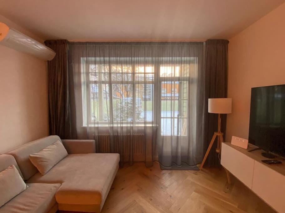 Modern 2-bedroom apartment with terrace & free parking Apartment in Estonia