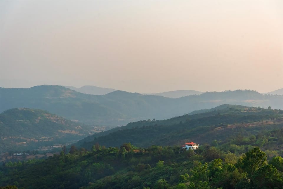 Cosmicstays Ekantam - Serene Solitude With Inspiring Views at Velhe Villa in Maharashtra