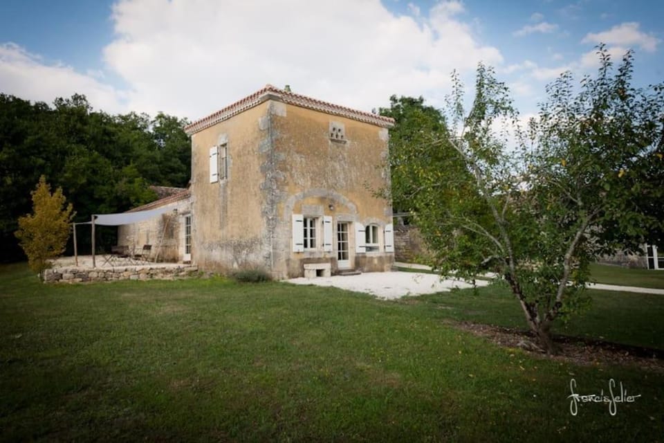 Logis de Bournet House in Nouvelle-Aquitaine