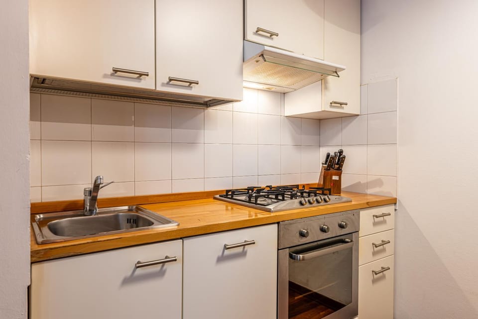 Kitchen or kitchenette, kitchen