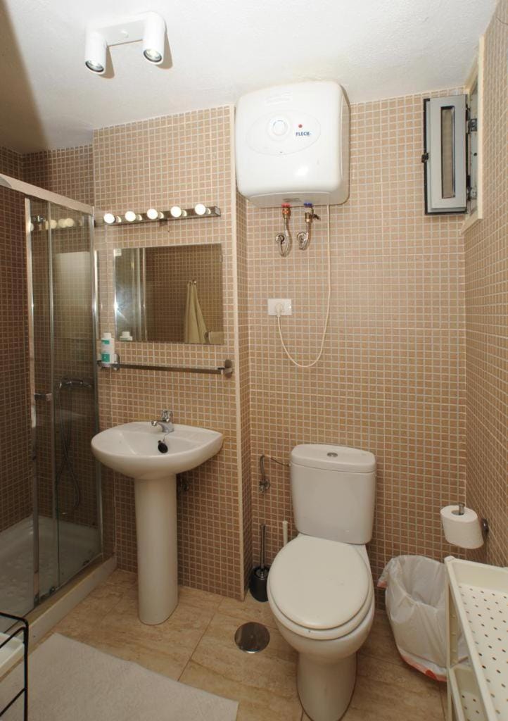 Shower, Toilet, Bathroom