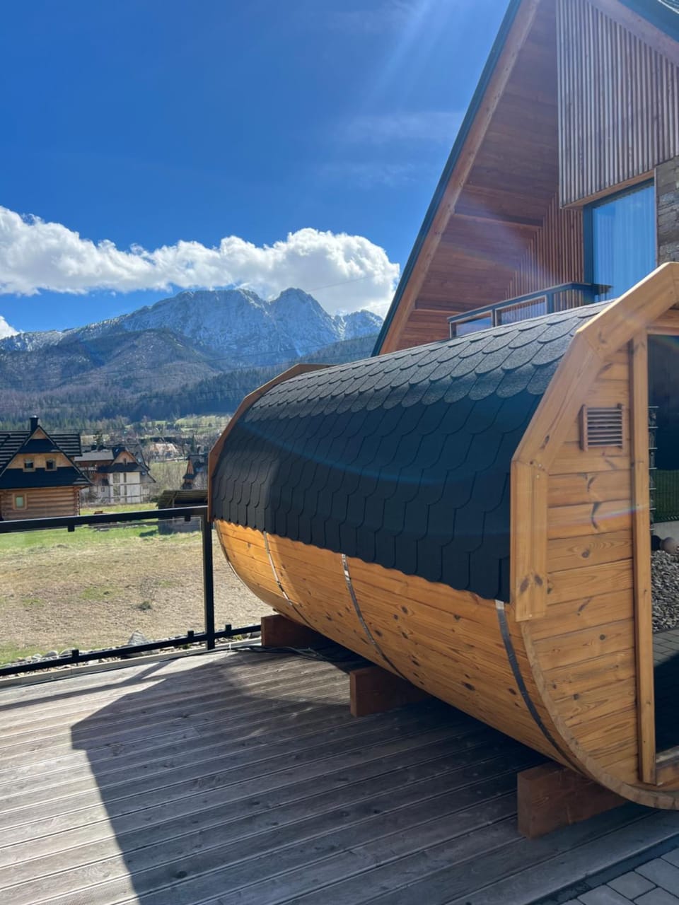 Day, Natural landscape, Sauna, Mountain view