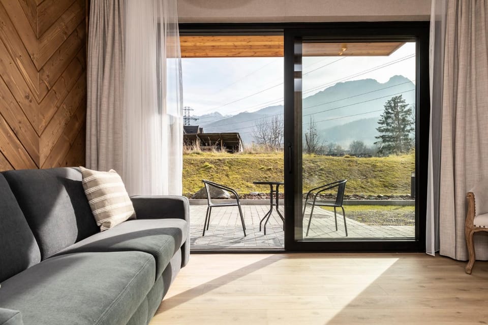 Patio, Day, Natural landscape, Living room, Seating area, Mountain view