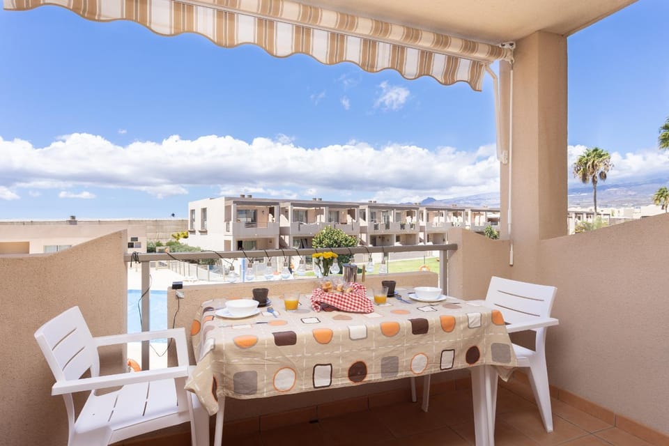 Balcony/Terrace, Pool view