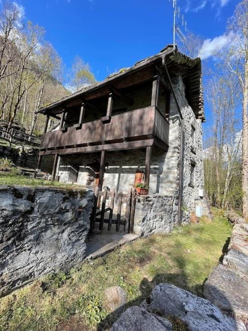 Chalet Baita Magugnaga Chalet in Canton of Valais