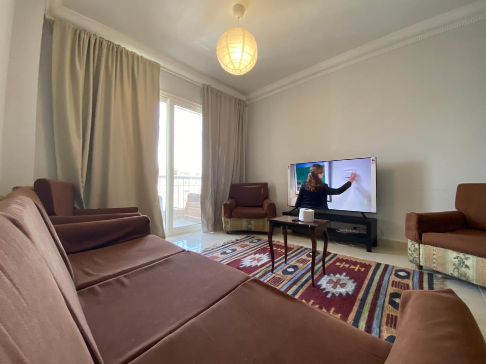 Communal lounge/ TV room, TV and multimedia, Living room, Seating area