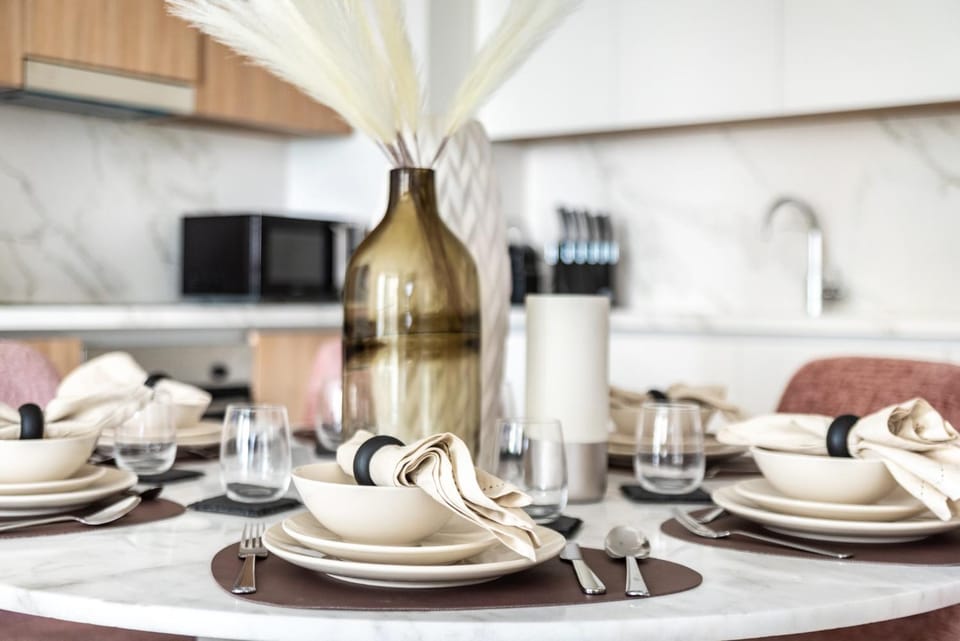 The Smart Concierge - Beach Vista Tower Apartment in Dubai