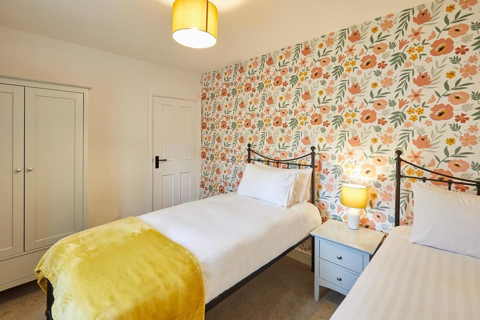 Bed, Bedroom, wardrobe