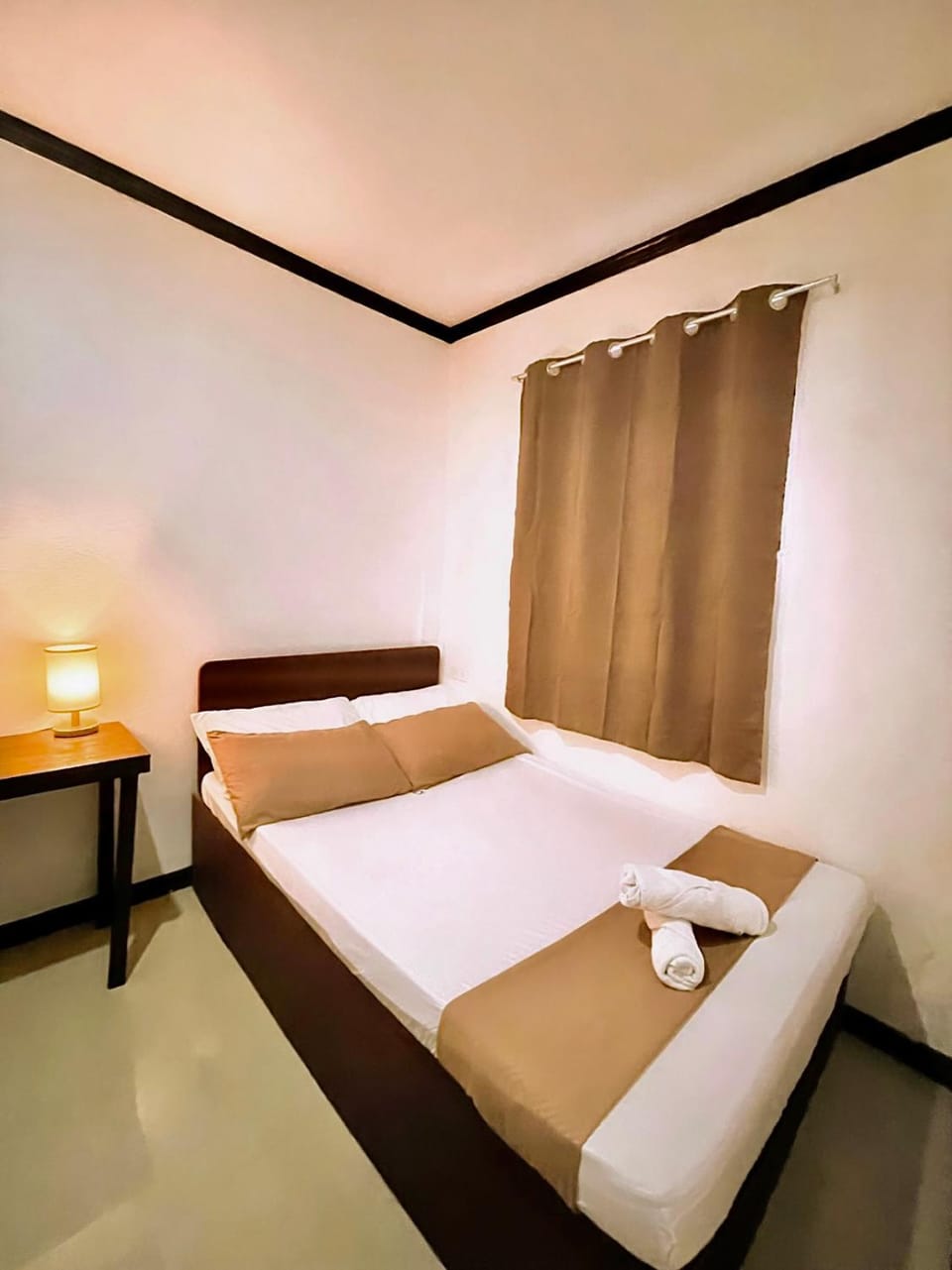Bed, Bedroom, air conditioner