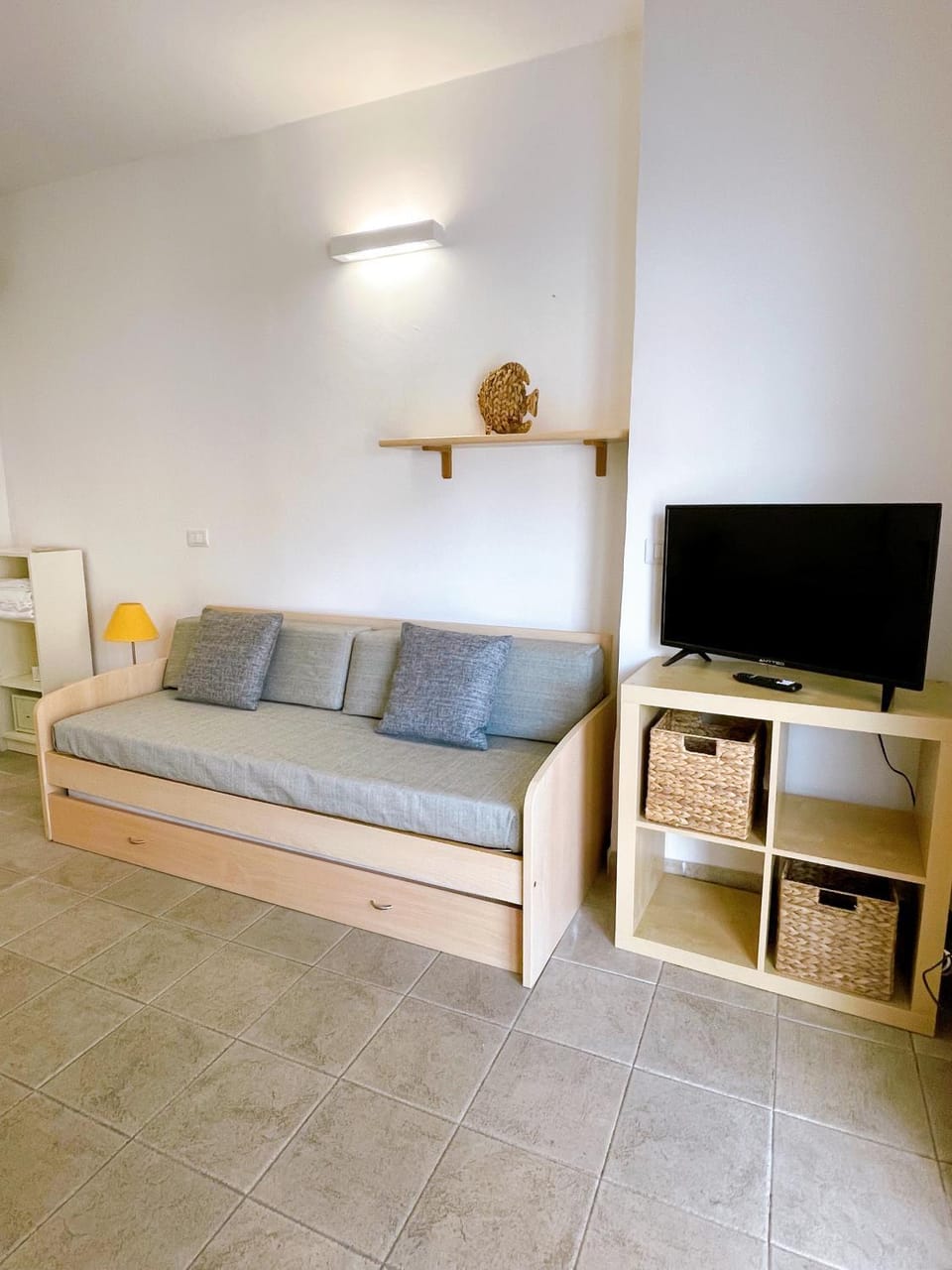 TV and multimedia, Living room, Guests