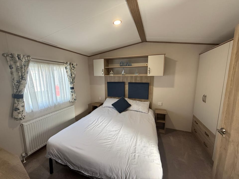Palm Grove 182 - Pet friendly, WiFi, close to beach and clubhouse - Golden Palm Resort - Meadow Lakes Caravan & Lodge Hire Apartment in Chapel Saint Leonards